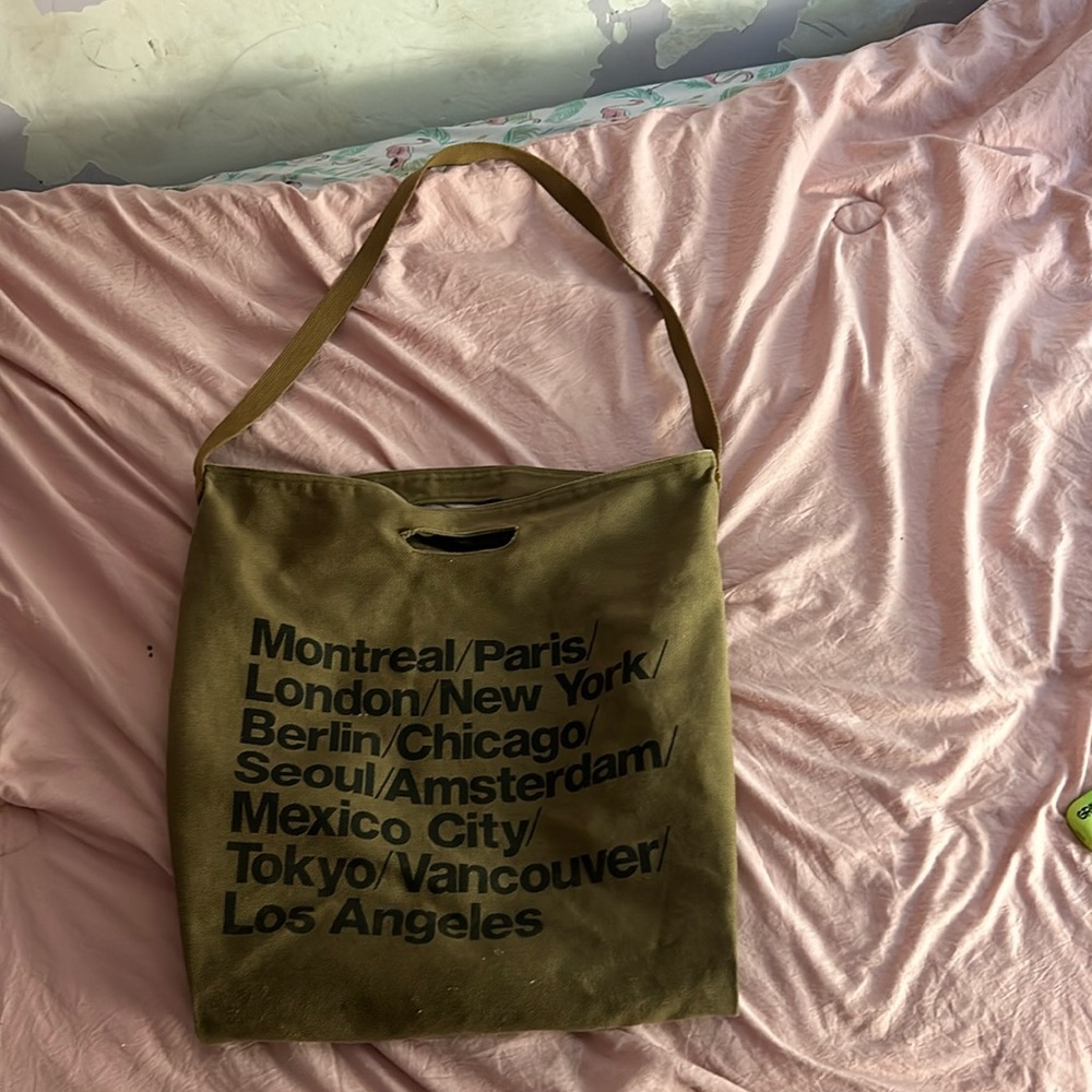 American apparel cities tote bag